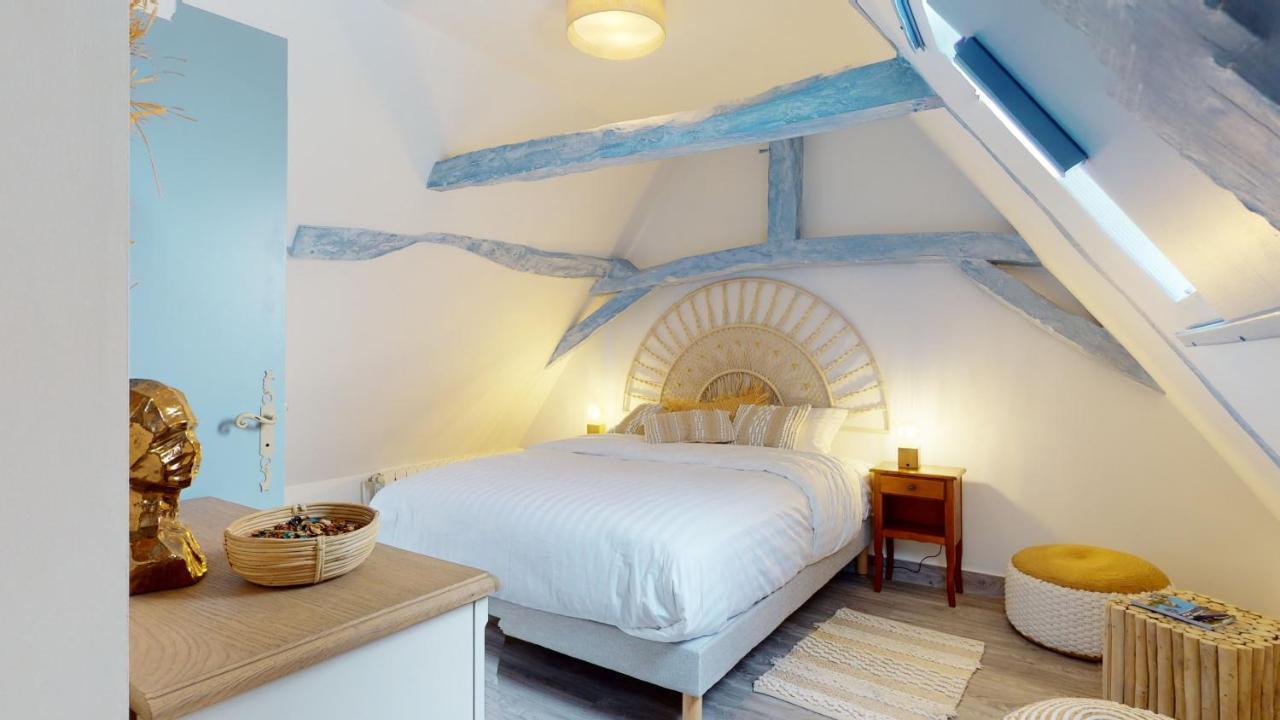 Demeure Du Vallon - Chambres D'Hotes De Charme Azerat Exterior photo